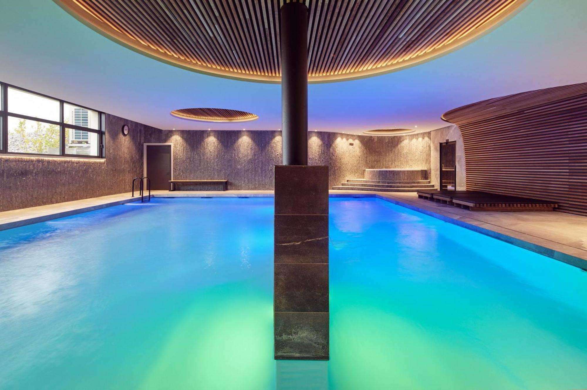 Van Der Valk Hotel Mons Congres & Spa Exterior foto