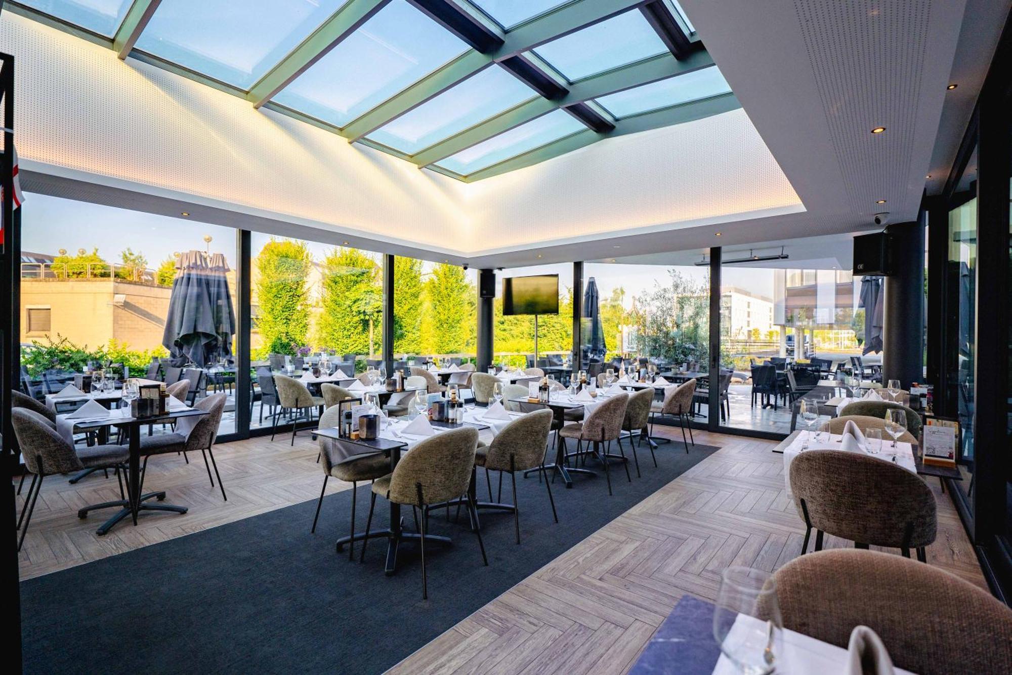 Van Der Valk Hotel Mons Congres & Spa Exterior foto